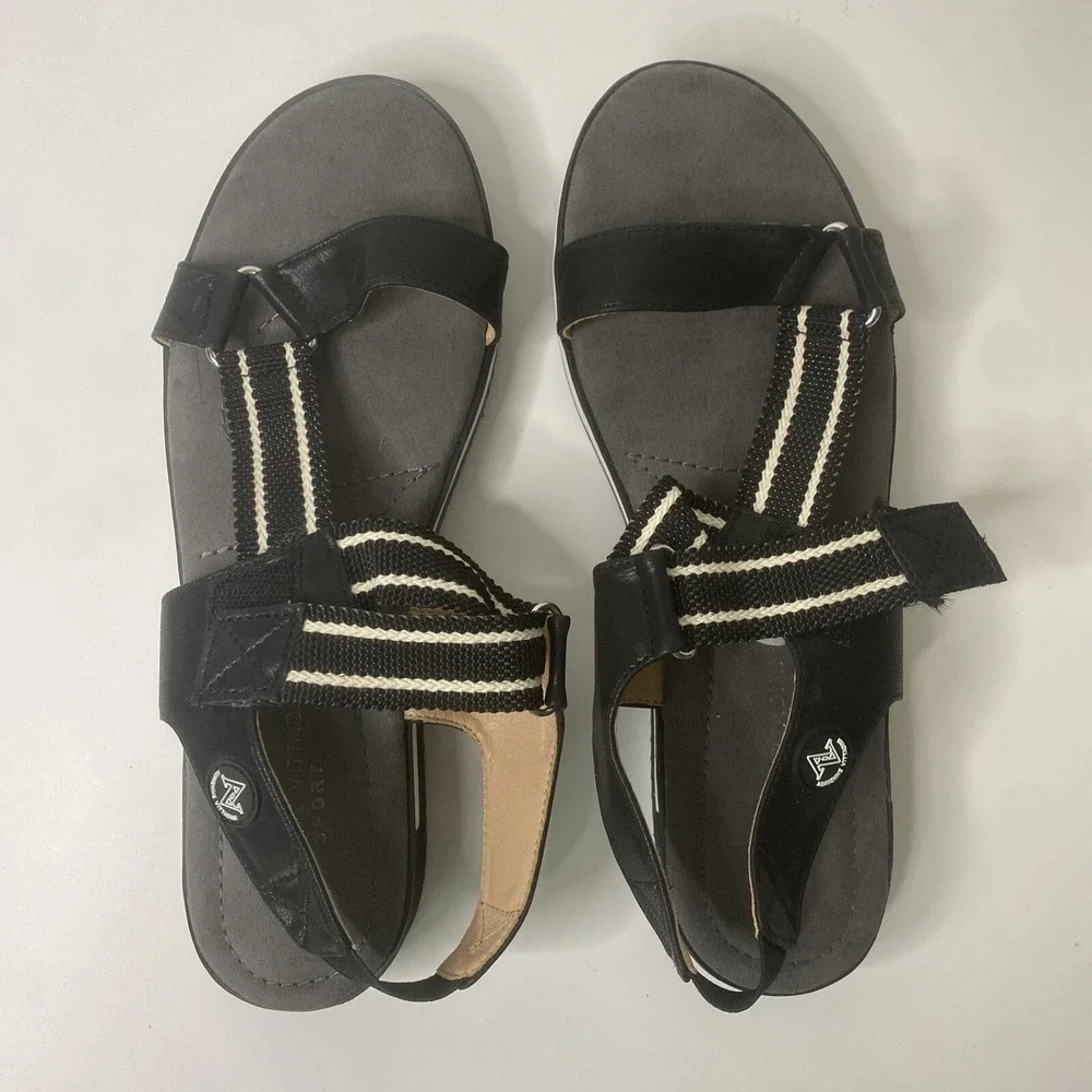 Adrienne Vittadini adrienne vittadini